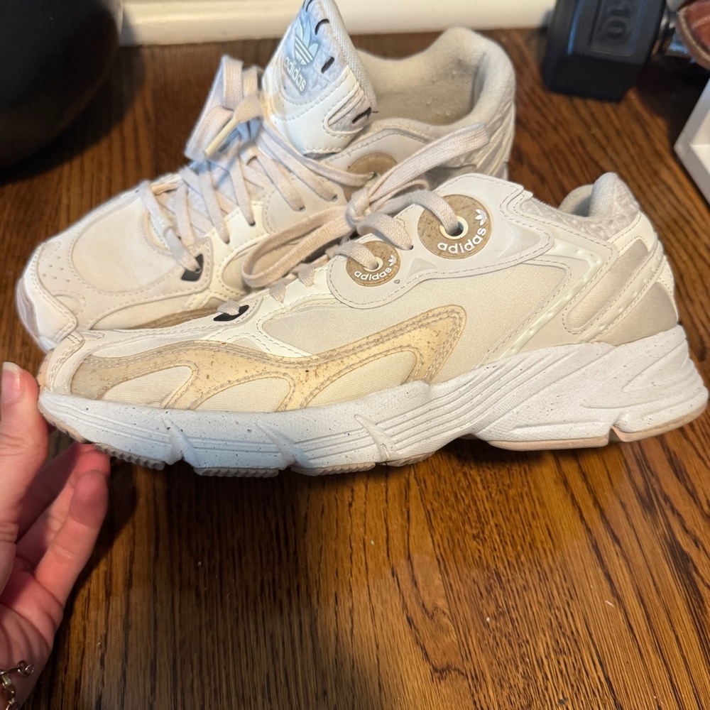 Adidas Astir Vegan Sneaker